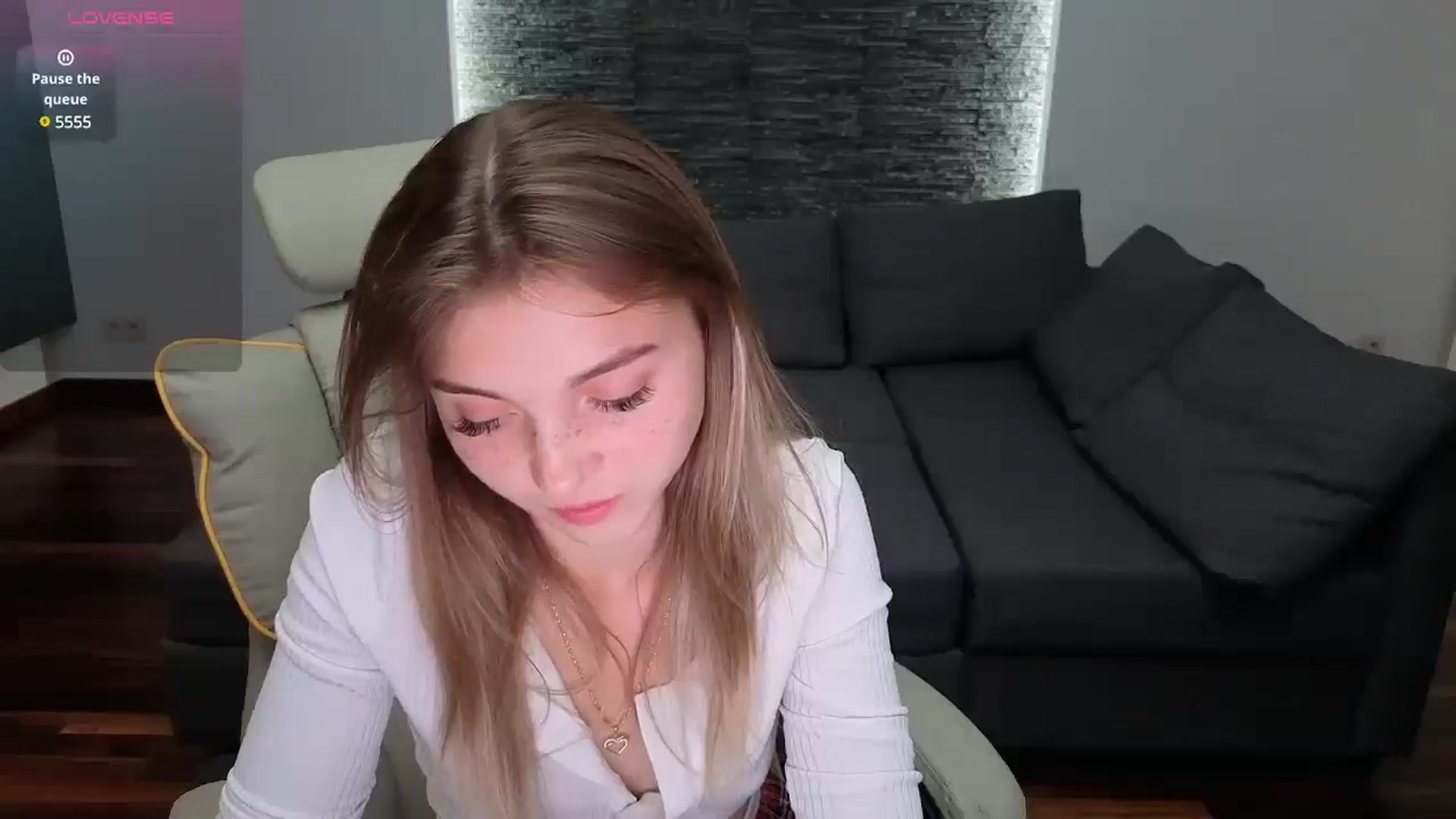 Gallery image thumbnail from Daisyy's myfreecams stream on, 06/27/2025, 20:58 image 3 of 20
