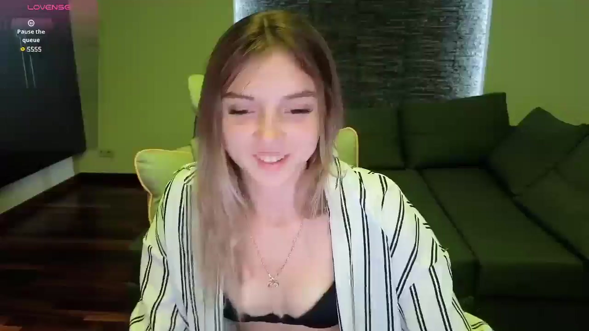 Gallery image thumbnail from Daisyy's myfreecams stream on, 06/29/2025, 19:25 image 10 of 20