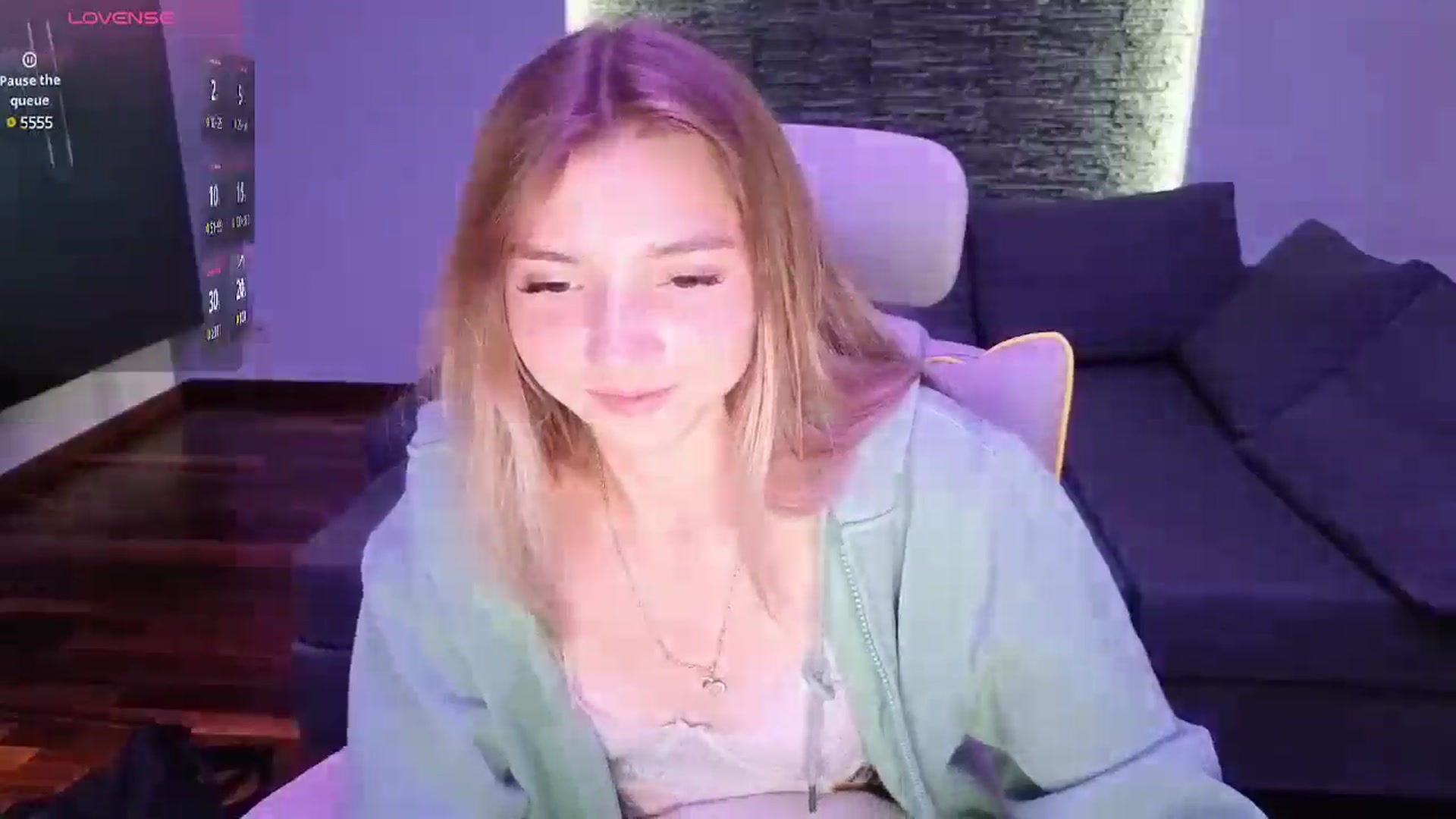Gallery image thumbnail from Daisyy's myfreecams stream on, 06/30/2025, 19:11 image 16 of 20