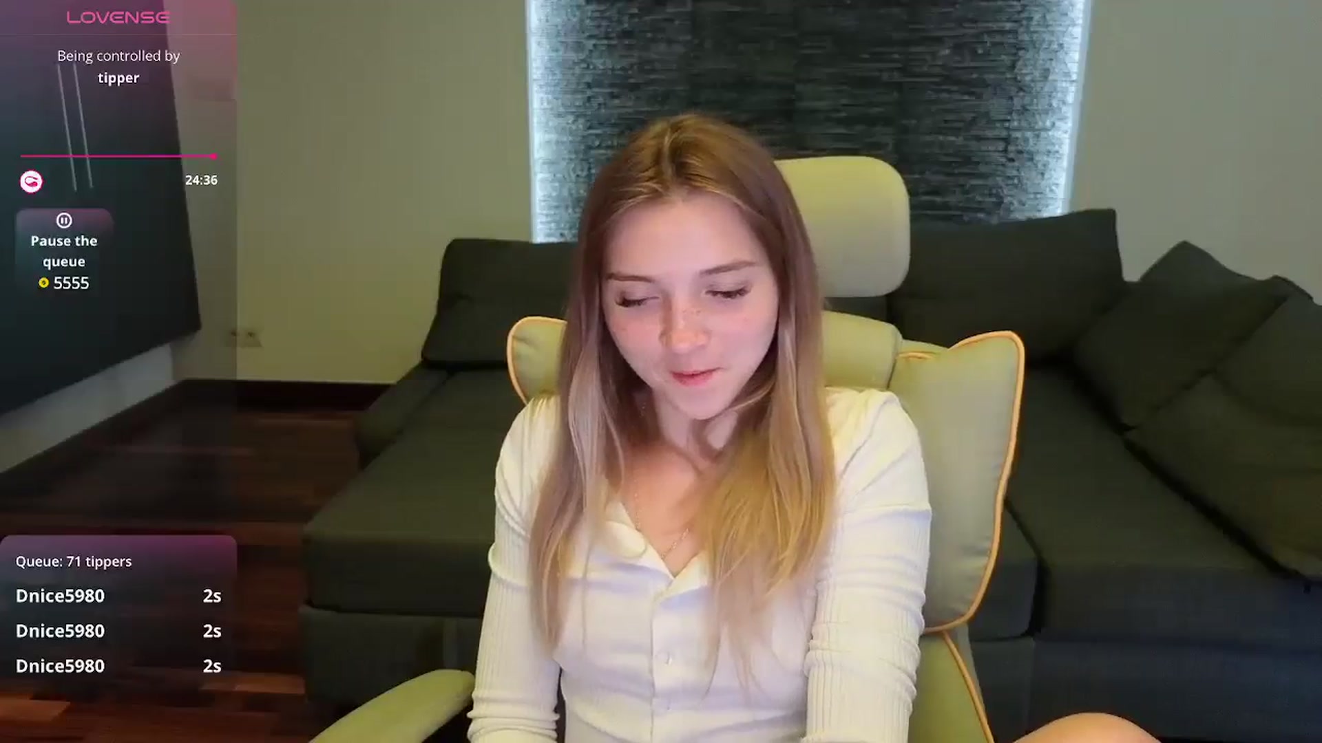 Gallery image thumbnail from Daisyy's myfreecams stream on, 07/01/2025, 17:23 image 9 of 20