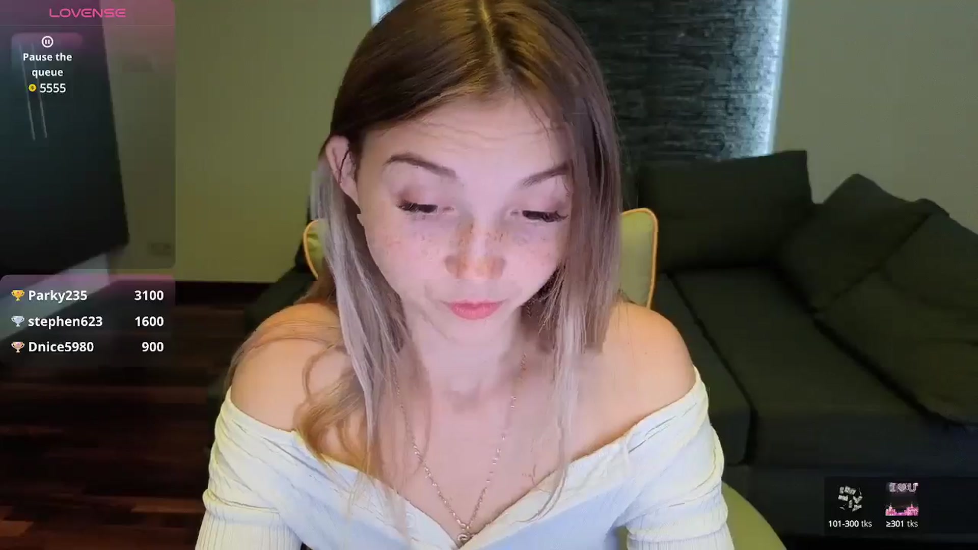 Gallery image thumbnail from Daisyy's myfreecams stream on, 07/01/2025, 18:22 image 8 of 20