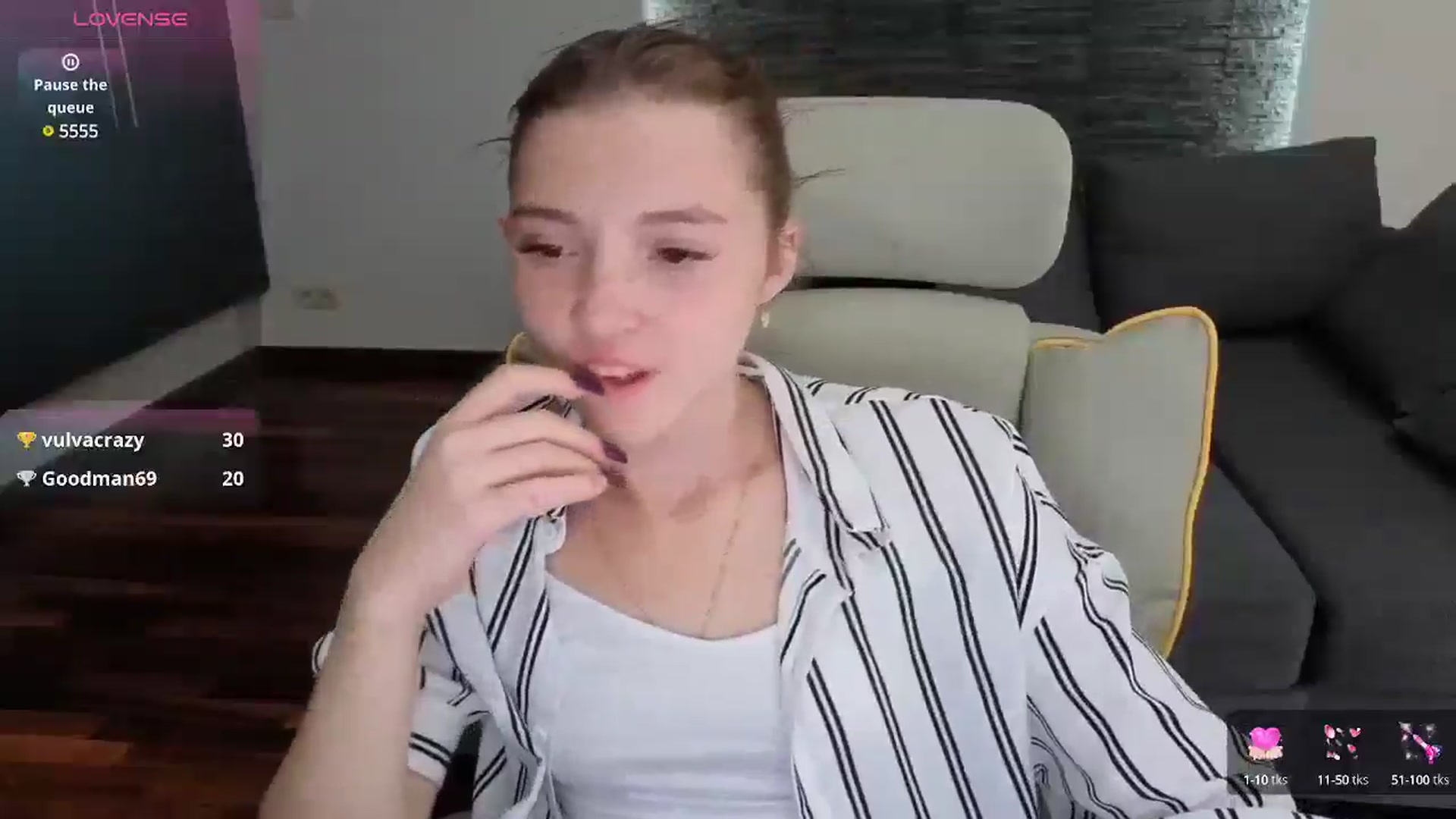Gallery image thumbnail from Daisyy's myfreecams stream on, 07/07/2025, 13:32 image 6 of 20
