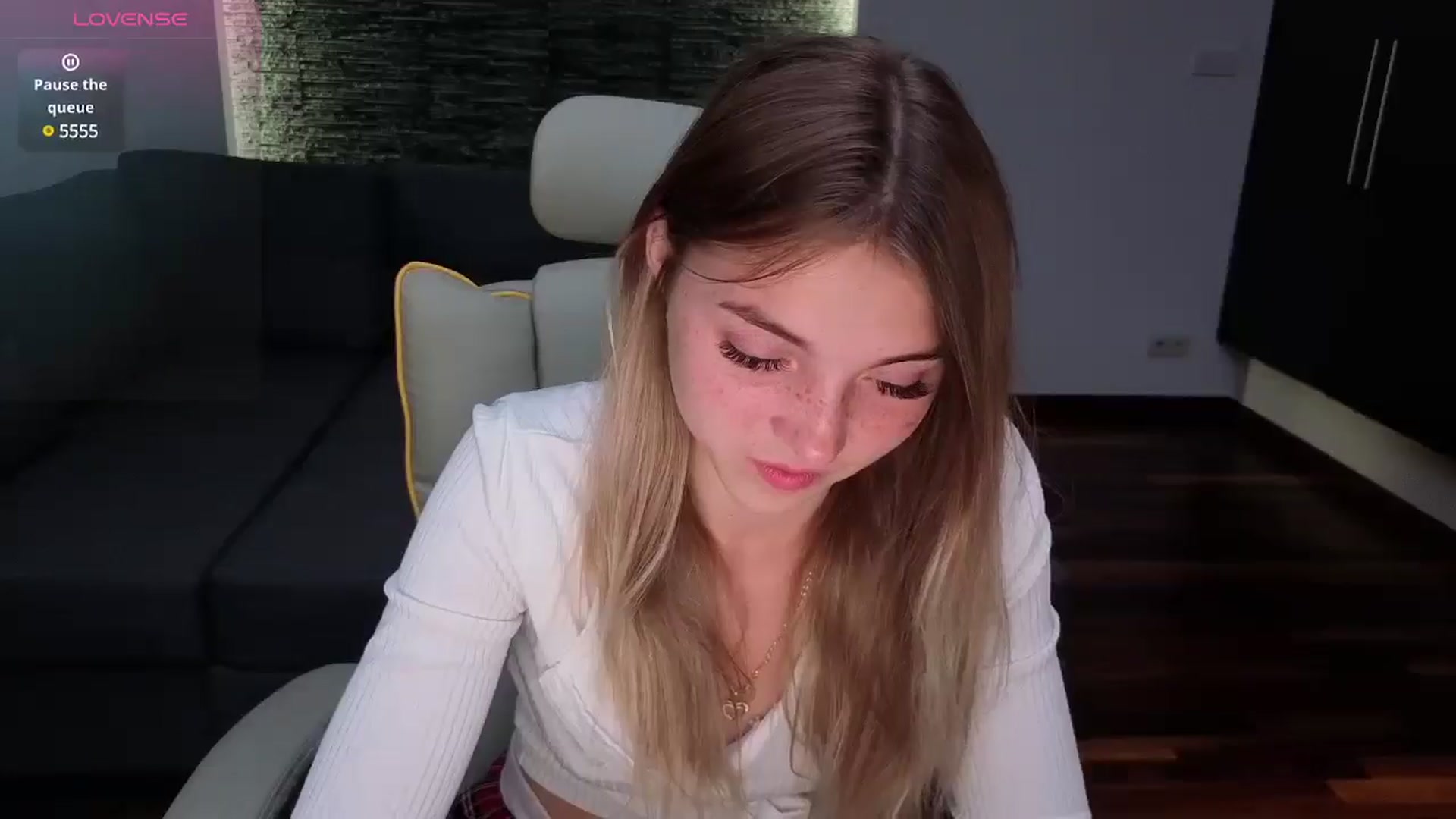 Gallery image thumbnail from Daisyy's myfreecams stream on, 07/19/2025, 19:57 image 2 of 20