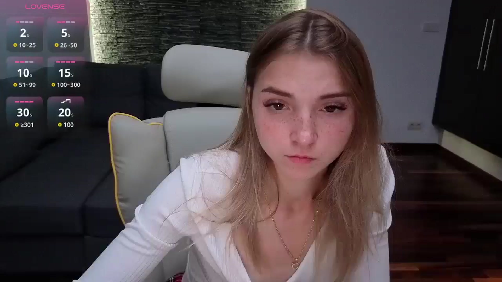 Gallery image thumbnail from Daisyy's myfreecams stream on, 07/19/2025, 19:57 image 18 of 20