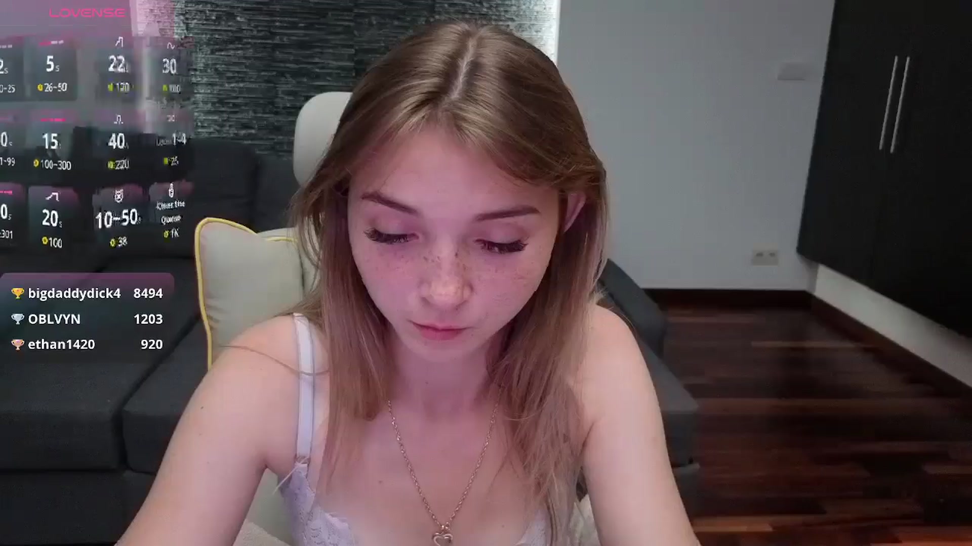 Gallery image thumbnail from Daisyy's myfreecams stream on, 07/25/2025, 18:06 image 17 of 20