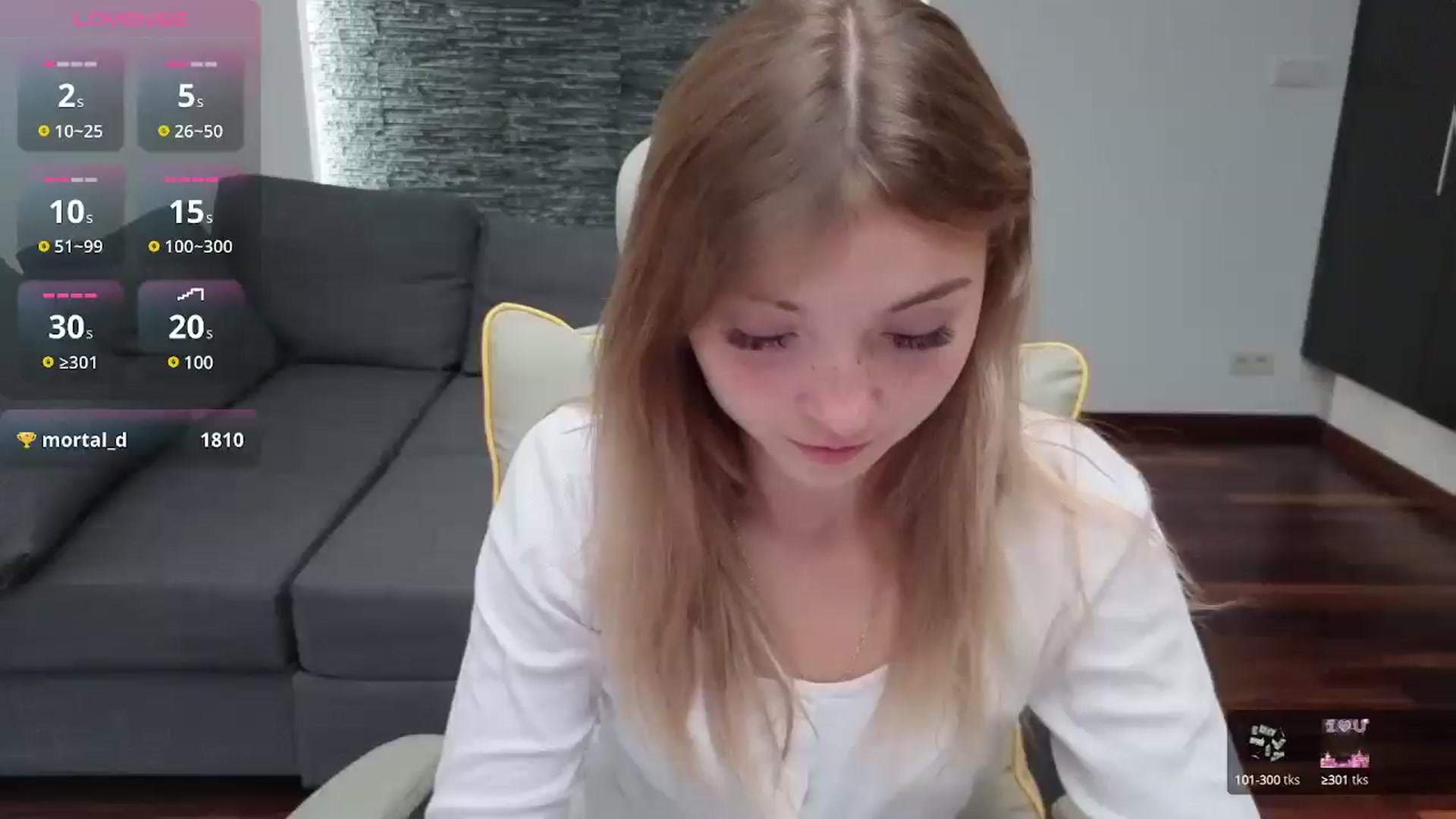 Gallery image thumbnail from Daisyy's myfreecams stream on, 07/27/2025, 14:08 image 16 of 20