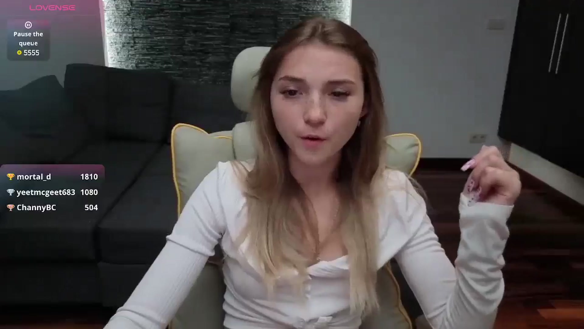 Gallery image thumbnail from Daisyy's myfreecams stream on, 07/27/2025, 18:05 image 15 of 20