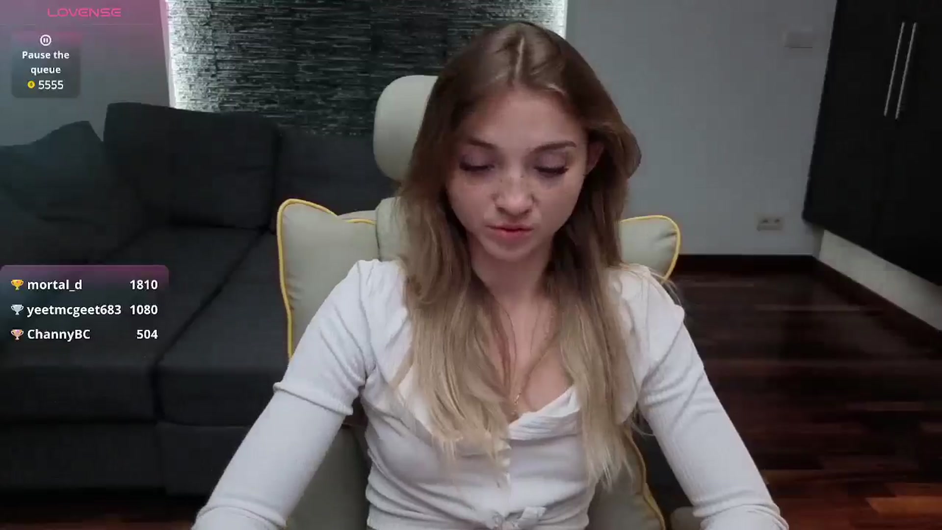 Gallery image thumbnail from Daisyy's myfreecams stream on, 07/27/2025, 18:05 image 13 of 20
