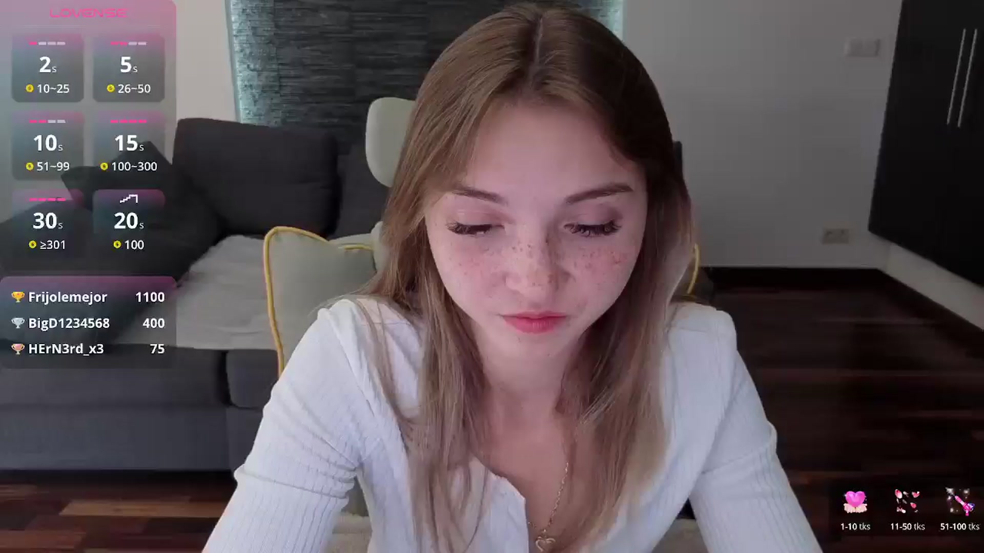 Gallery image thumbnail from Daisyy's myfreecams stream on, 08/01/2025, 13:56 image 14 of 20