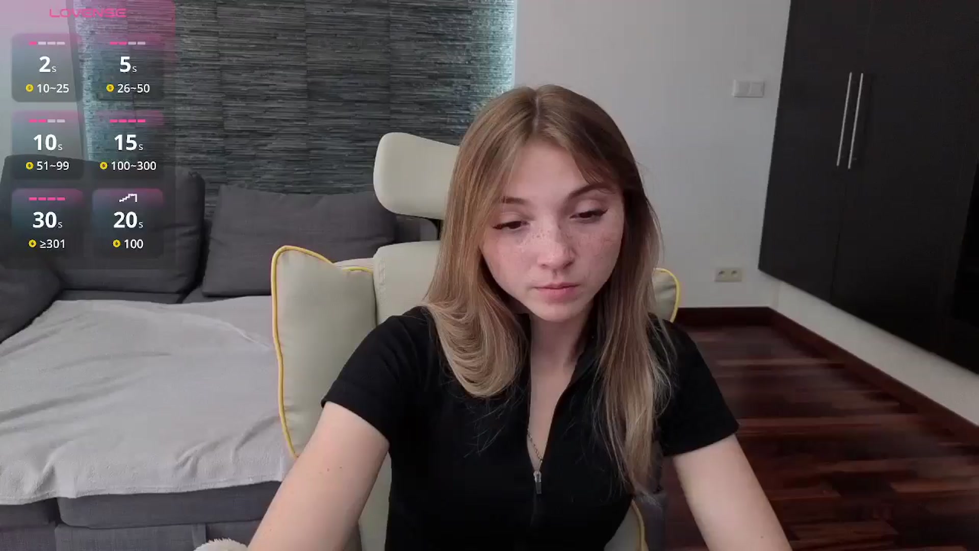 Gallery image thumbnail from Daisyy's myfreecams stream on, 08/03/2025, 12:49 image 17 of 20