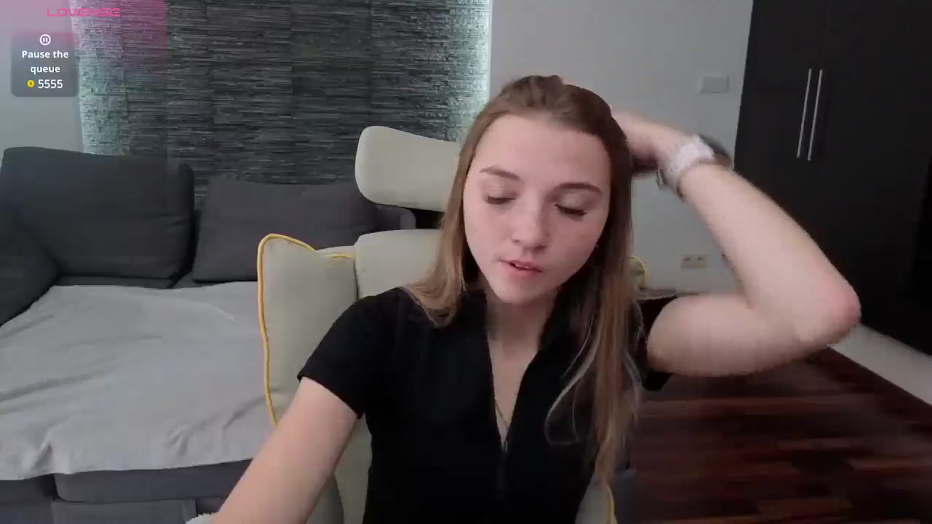 Gallery image thumbnail from Daisyy's myfreecams stream on, 08/03/2025, 12:49 image 11 of 20