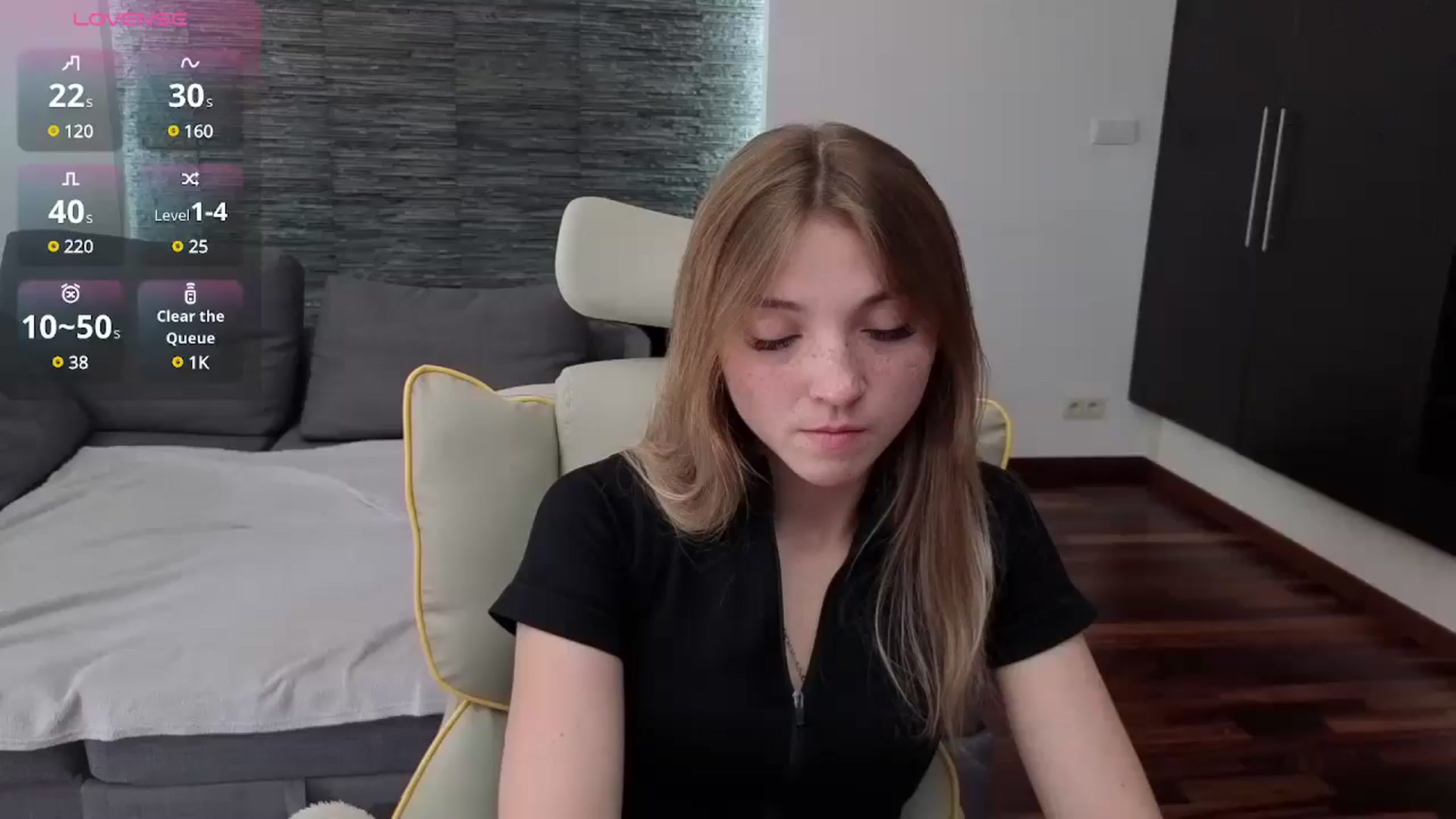 Gallery image thumbnail from Daisyy's myfreecams stream on, 08/03/2025, 12:49 image 13 of 20