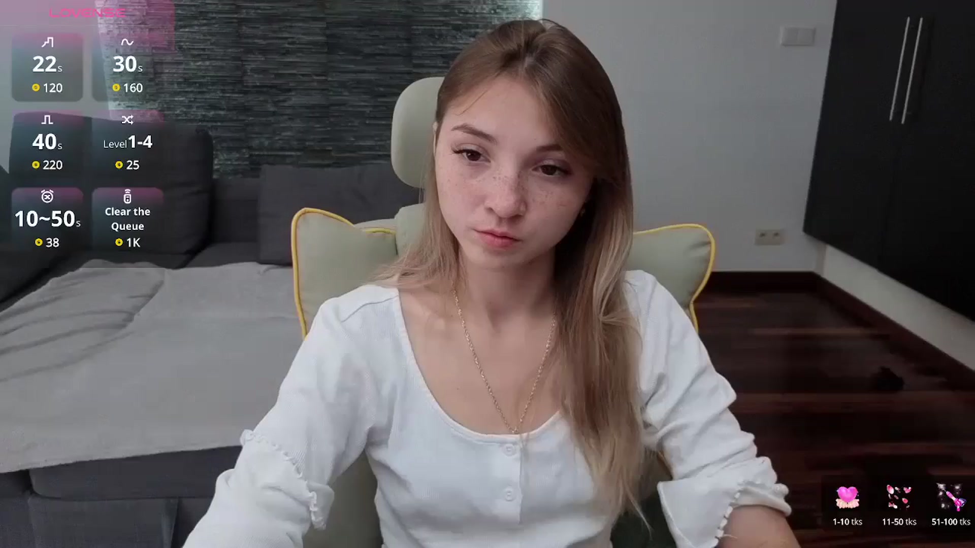 Gallery image thumbnail from Daisyy's myfreecams stream on, 08/04/2025, 15:24 image 3 of 20