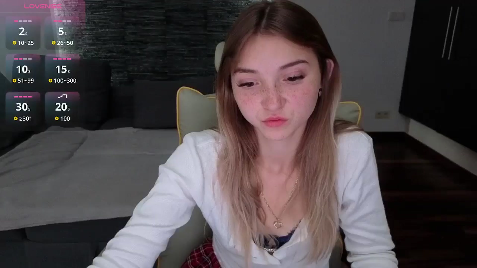 Gallery image thumbnail from Daisyy's myfreecams stream on, 08/04/2025, 15:24 image 19 of 20