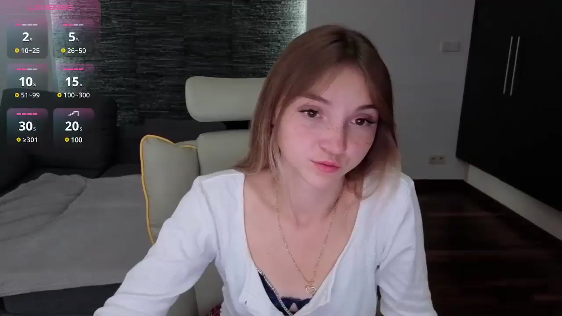 Gallery image thumbnail from Daisyy's myfreecams stream on, 08/04/2025, 15:24 image 13 of 20