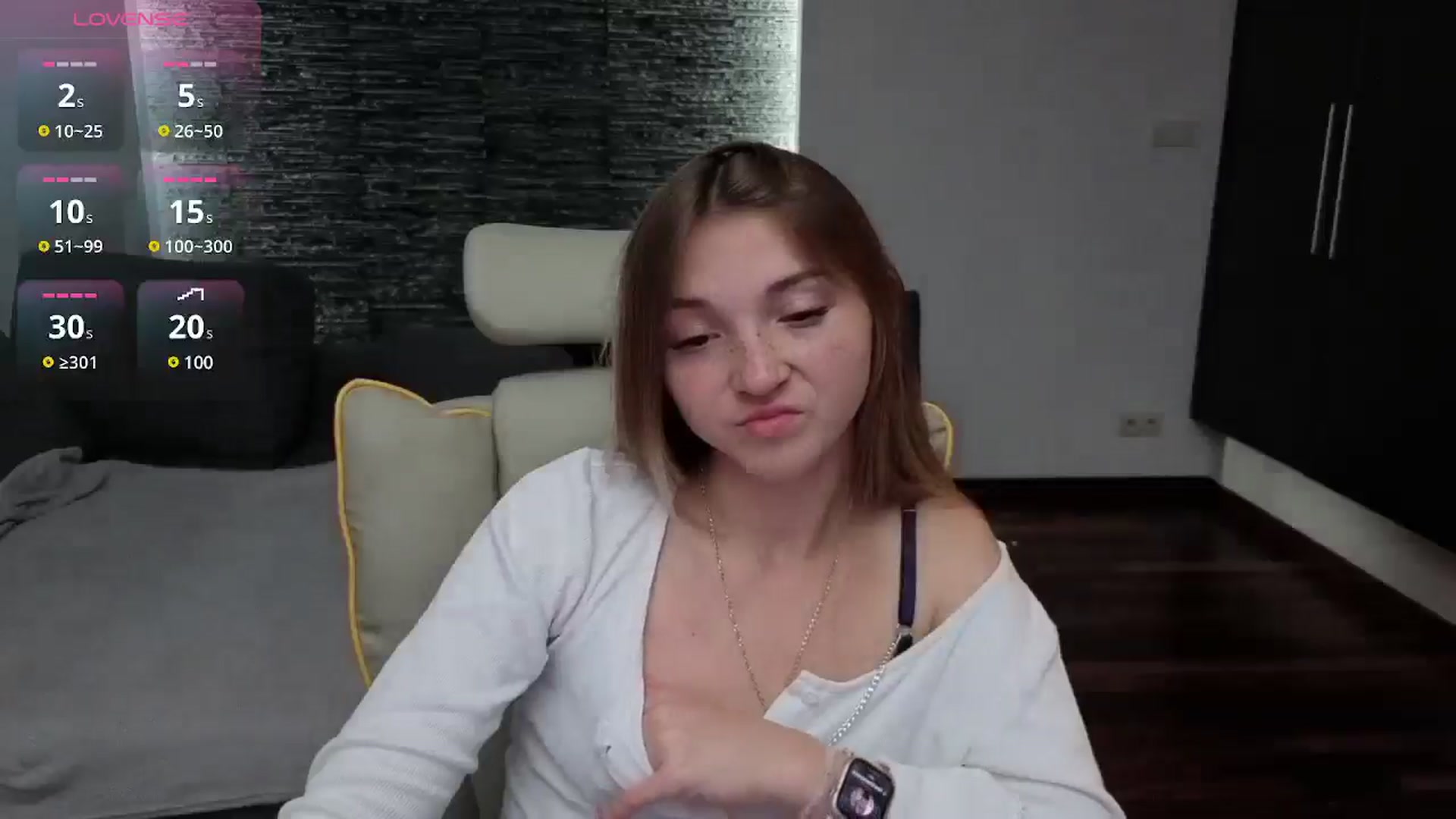 Gallery image thumbnail from Daisyy's myfreecams stream on, 08/04/2025, 18:19 image 17 of 20
