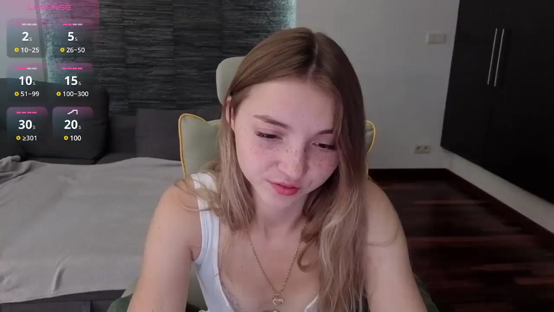 Gallery image thumbnail from Daisyy's myfreecams stream on, 08/05/2025, 13:31 image 7 of 20