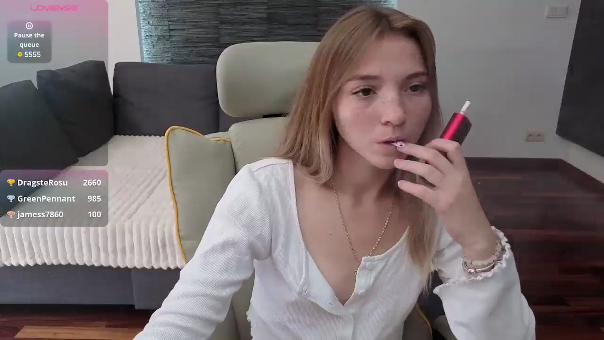 Gallery image thumbnail from Daisyy's myfreecams stream on, 08/08/2025, 14:31 image 3 of 20