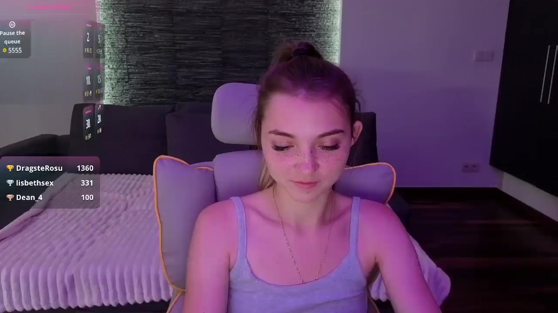 Gallery image thumbnail from Daisyy's myfreecams stream on, 08/10/2025, 16:36 image 3 of 20