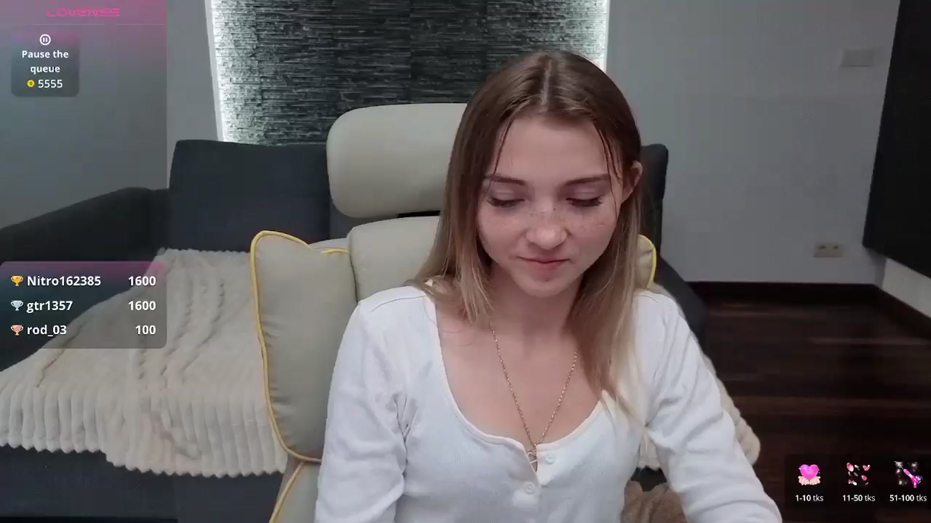 Gallery image thumbnail from Daisyy's myfreecams stream on, 08/12/2025, 17:32 image 9 of 20