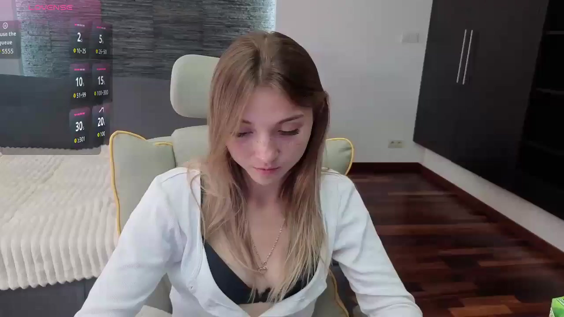 Gallery image thumbnail from Daisyy's myfreecams stream on, 08/14/2025, 16:53 image 3 of 20