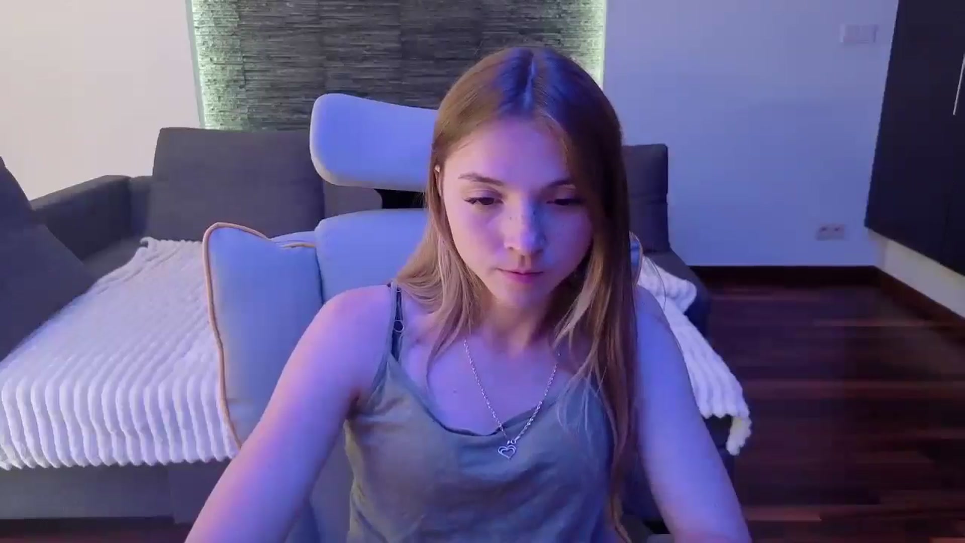Gallery image thumbnail from Daisyy's myfreecams stream on, 08/15/2025, 14:26 image 14 of 20