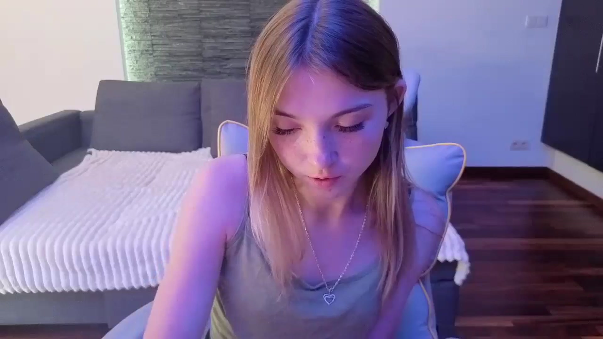 Gallery image thumbnail from Daisyy's myfreecams stream on, 08/15/2025, 14:26 image 2 of 20