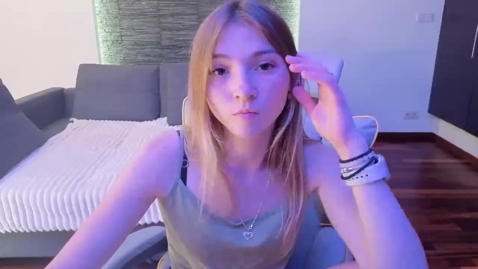 Gallery image thumbnail from Daisyy's myfreecams stream on, 08/15/2025, 14:26 image 4 of 20