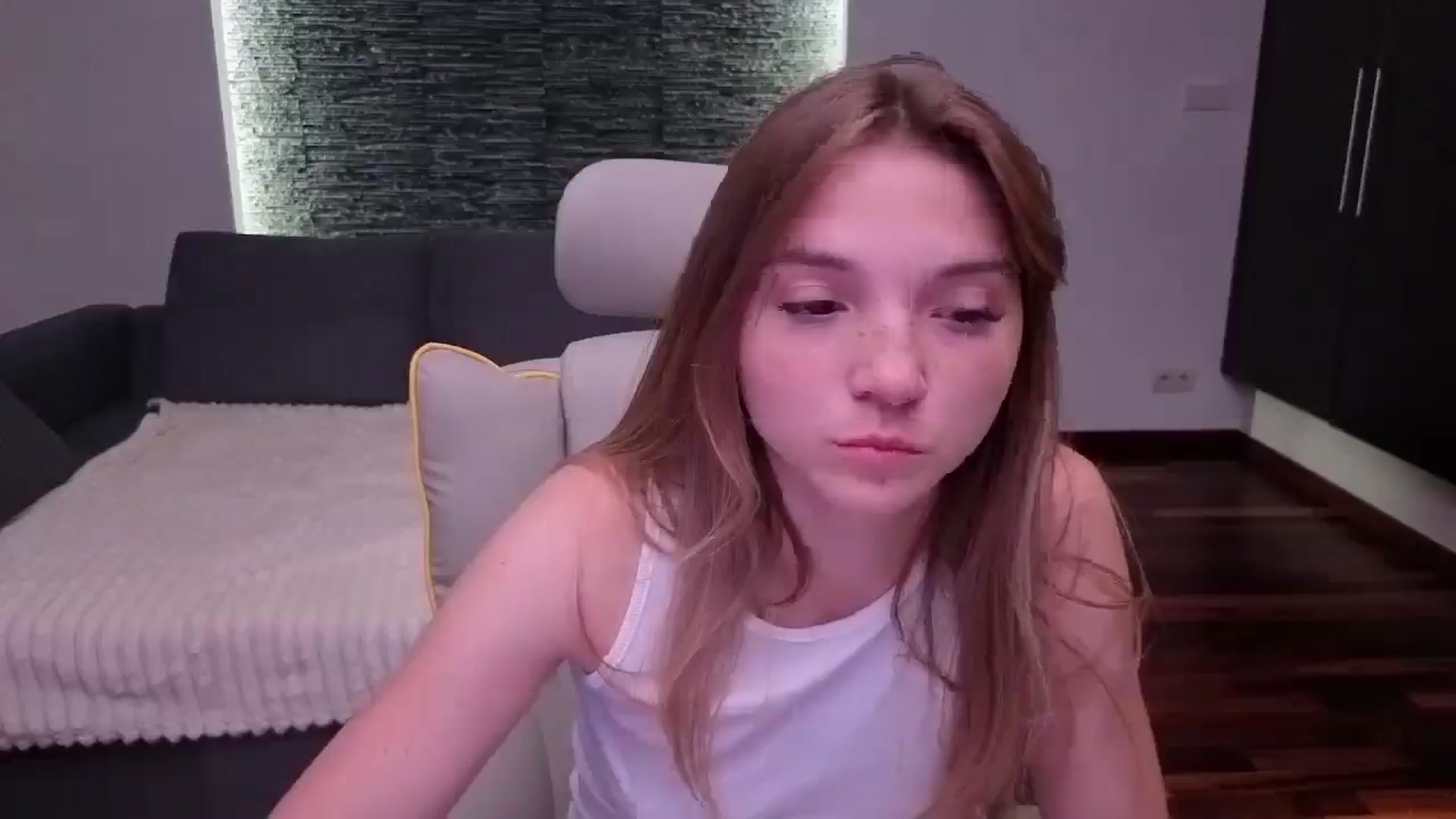 Gallery image thumbnail from Daisyy's myfreecams stream on, 08/15/2025, 19:35 image 19 of 20