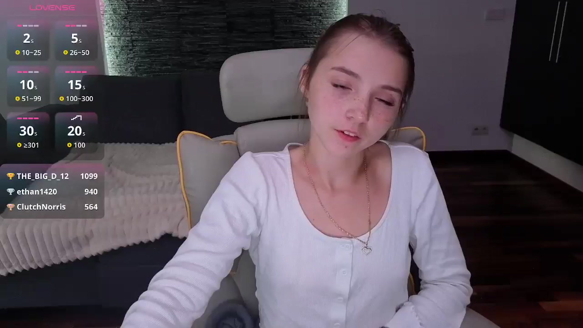 Gallery image thumbnail from Daisyy's myfreecams stream on, 08/16/2025, 17:13 image 8 of 20