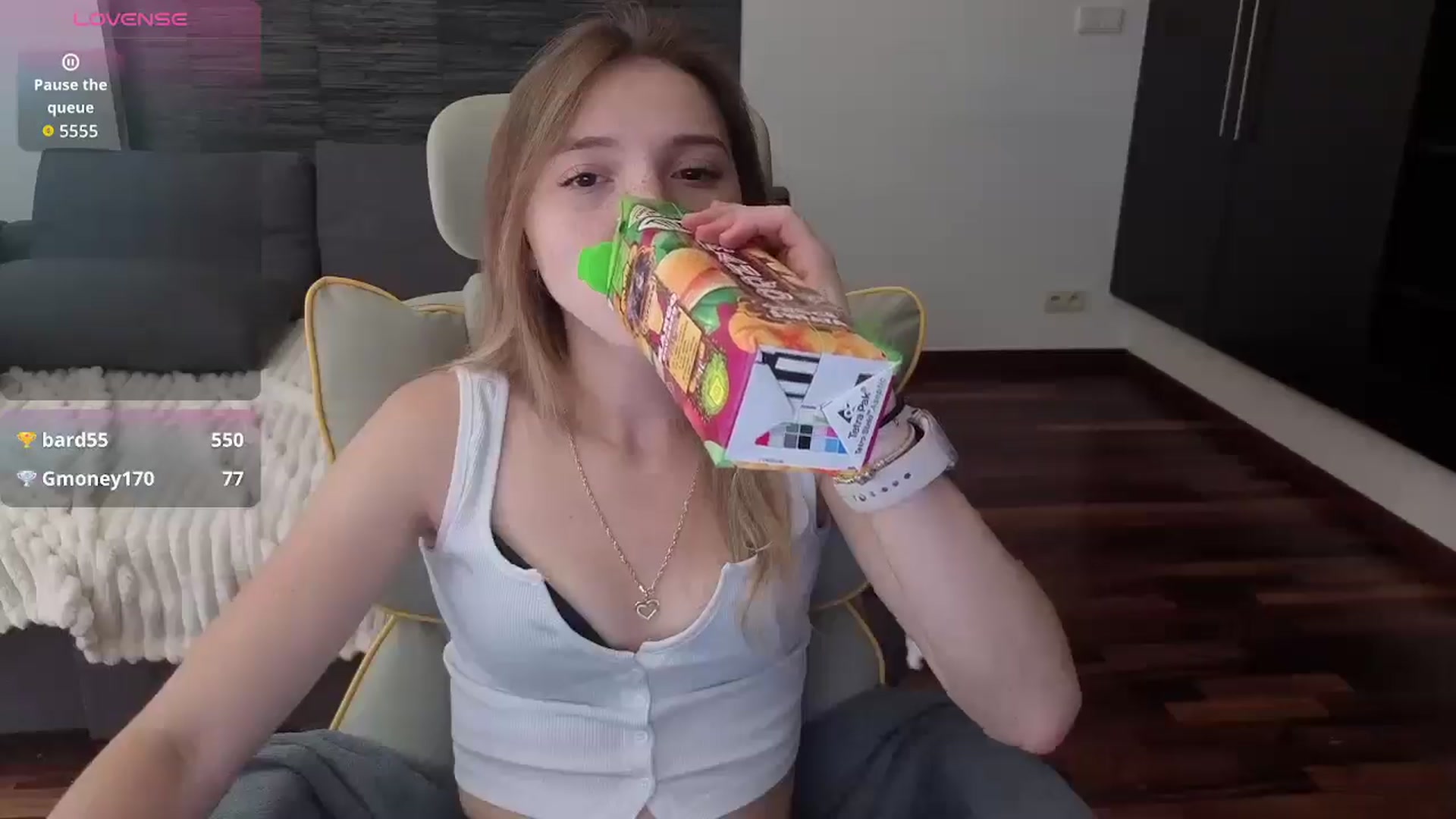 Gallery image thumbnail from Daisyy's myfreecams stream on, 08/17/2025, 12:38 image 14 of 20