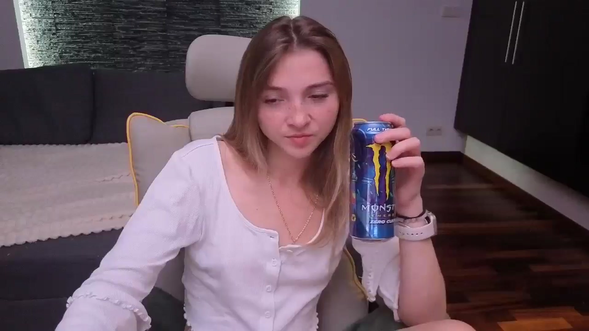 Gallery image thumbnail from Daisyy's myfreecams stream on, 08/17/2025, 20:22 image 9 of 20