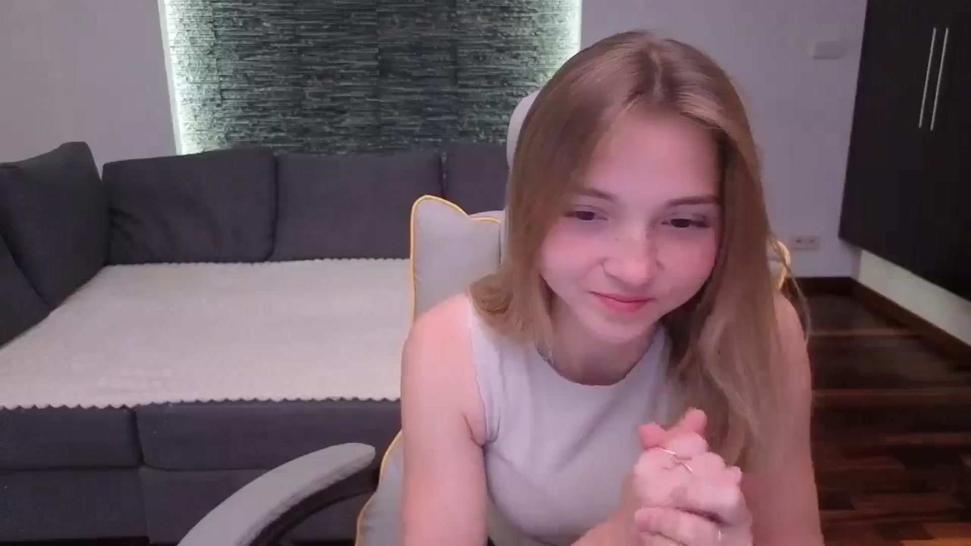 Gallery image thumbnail from Daisyy's myfreecams stream on, 08/23/2025, 16:37 image 12 of 20