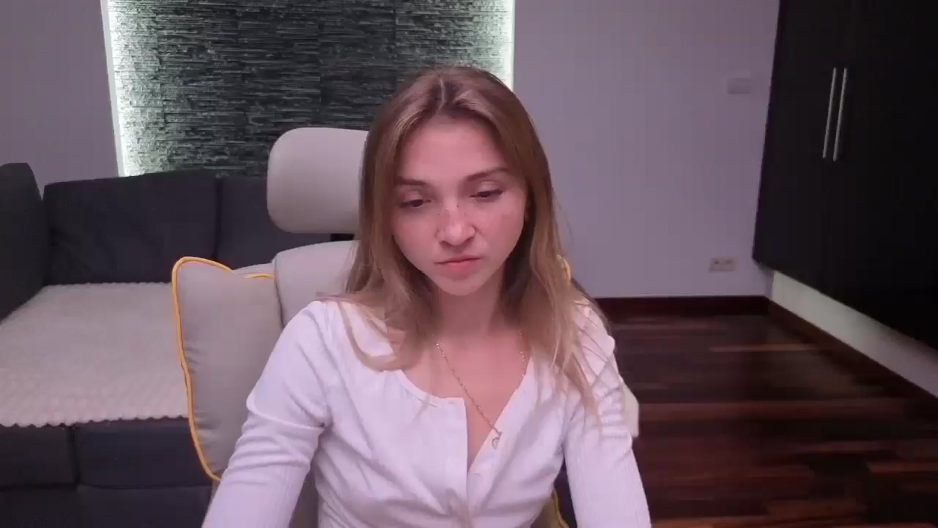 Gallery image thumbnail from Daisyy's myfreecams stream on, 08/23/2025, 18:51 image 11 of 20