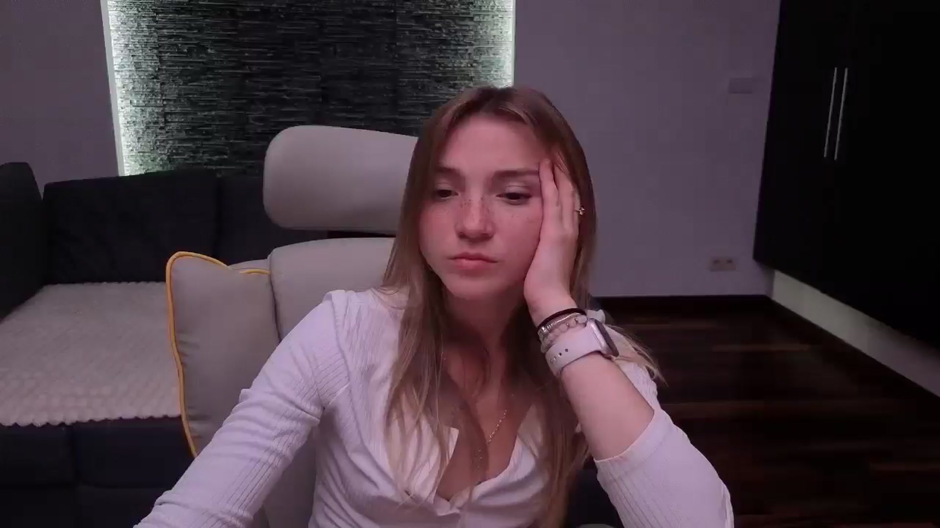 Gallery image thumbnail from Daisyy's myfreecams stream on, 08/23/2025, 19:34 image 8 of 20