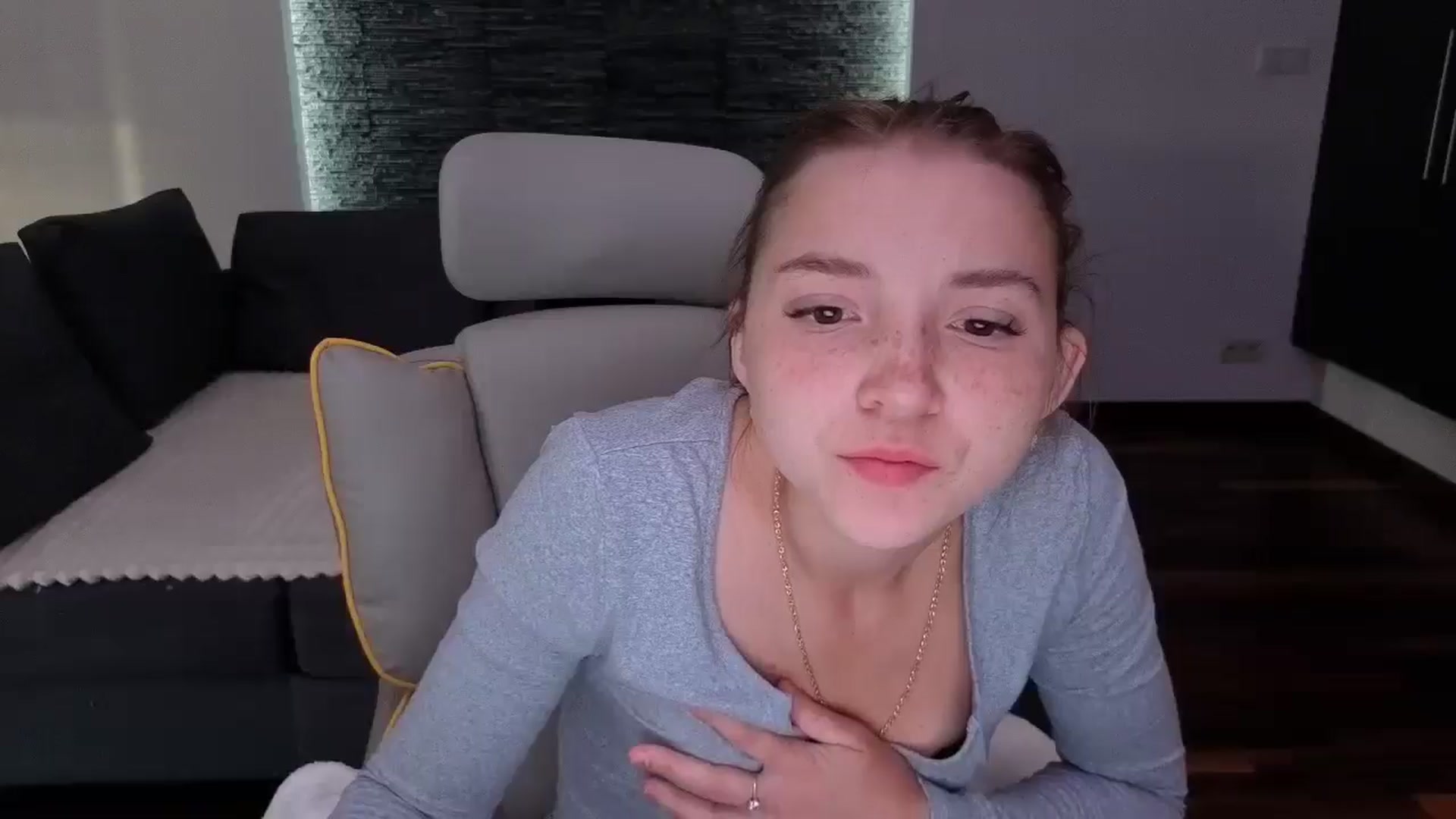 Gallery image thumbnail from Daisyy's myfreecams stream on, 08/24/2025, 16:24 image 16 of 20