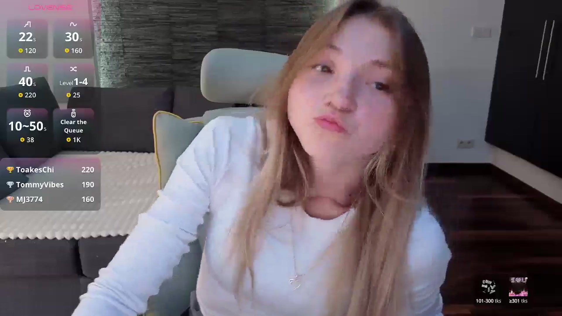 Gallery image thumbnail from Daisyy's myfreecams stream on, 08/25/2025, 14:29 image 12 of 20