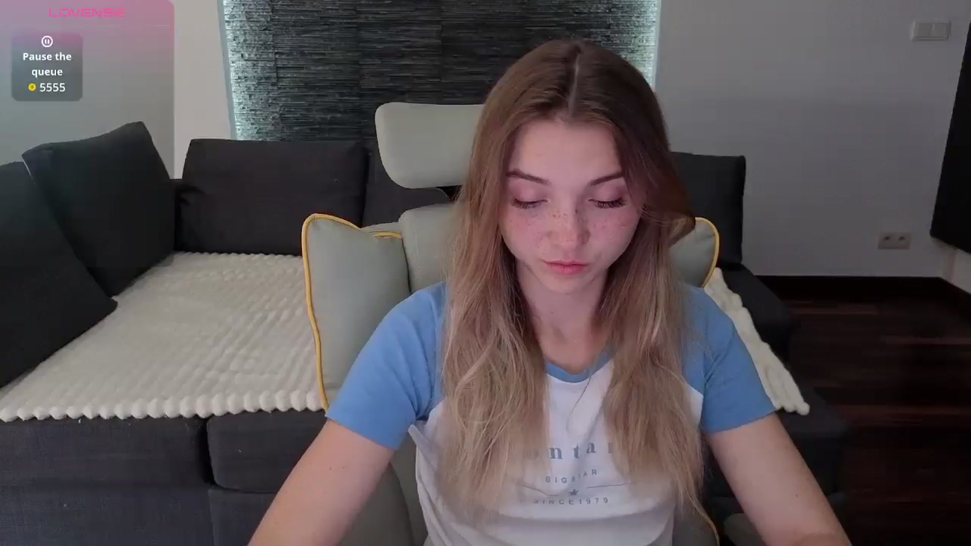 Gallery image thumbnail from Daisyy's myfreecams stream on, 08/26/2025, 14:56 image 15 of 20
