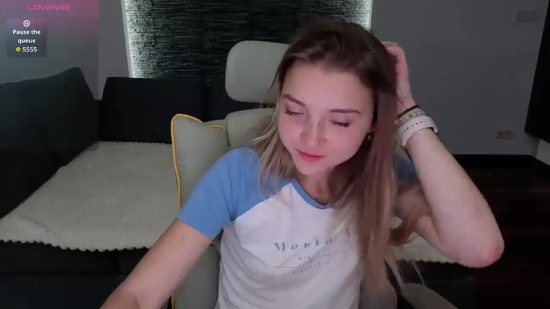 Gallery image thumbnail from Daisyy's myfreecams stream on, 08/26/2025, 17:03 image 18 of 20