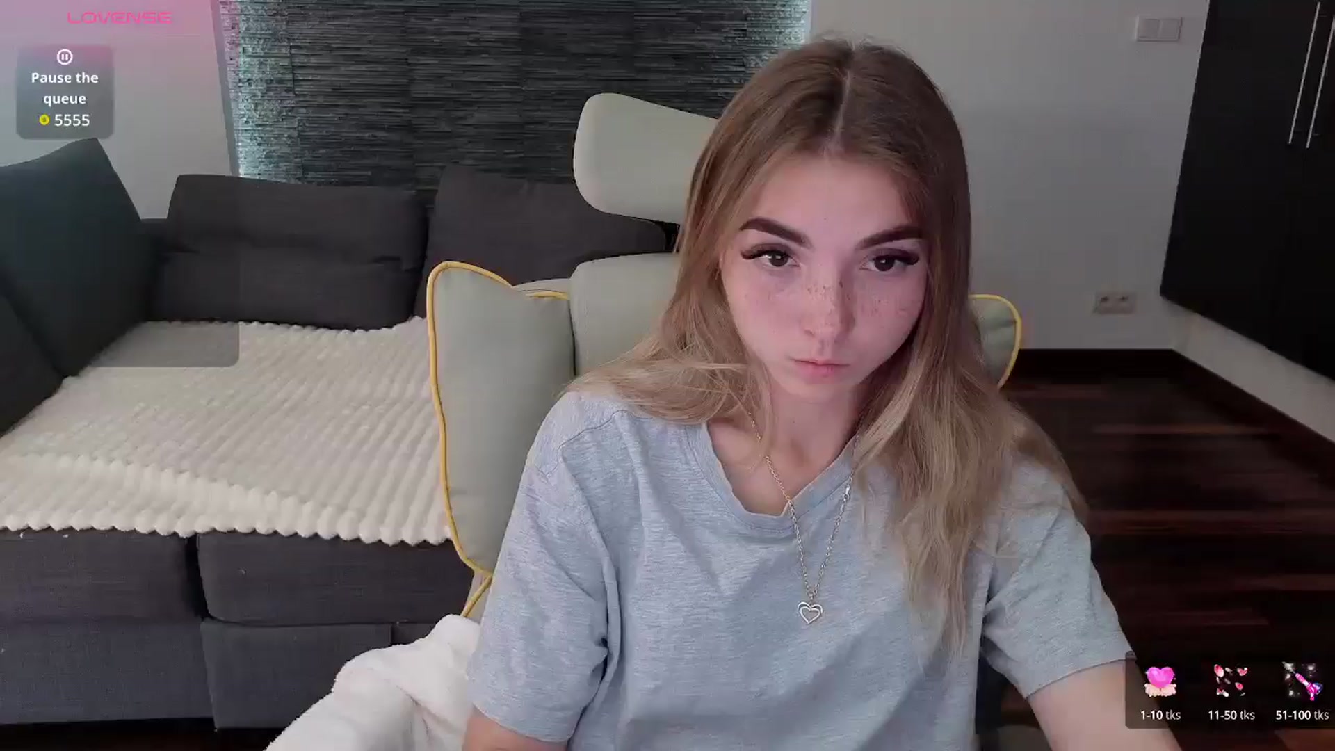Gallery image thumbnail from Daisyy's myfreecams stream on, 08/28/2025, 14:37 image 2 of 20