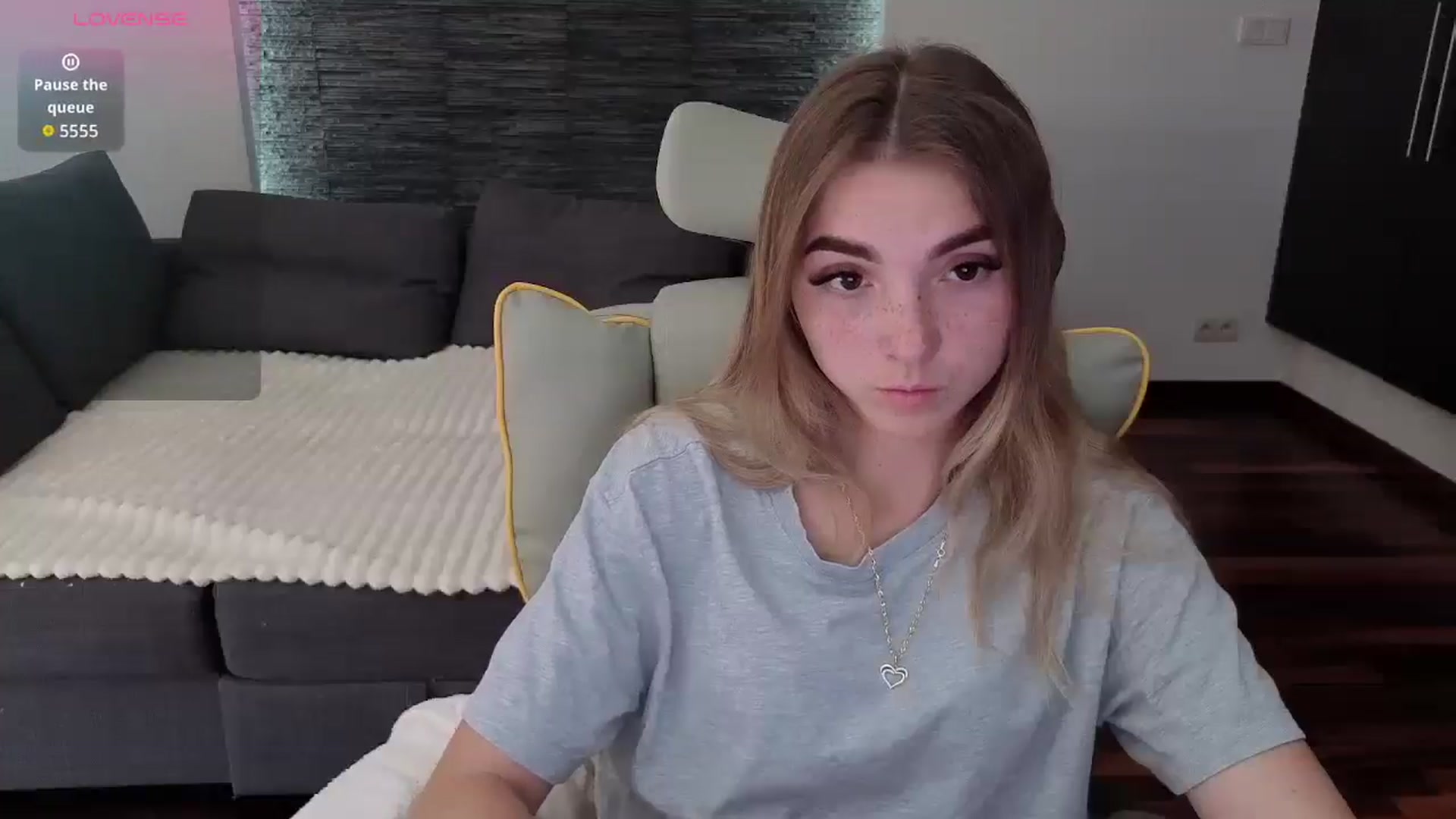 Gallery image thumbnail from Daisyy's myfreecams stream on, 08/28/2025, 14:37 image 3 of 20