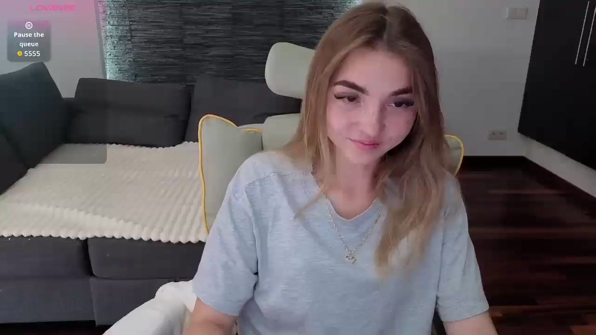 Gallery image thumbnail from Daisyy's myfreecams stream on, 08/28/2025, 14:37 image 7 of 20