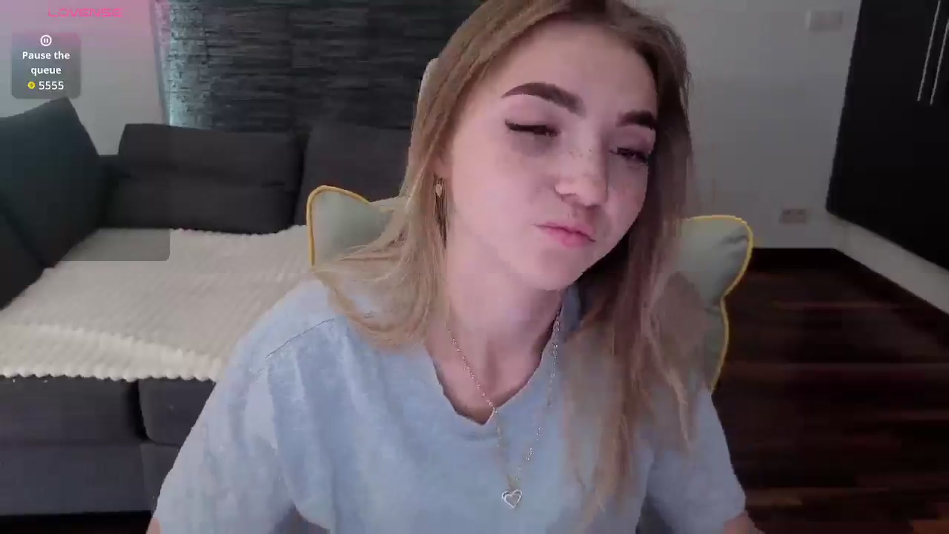 Gallery image thumbnail from Daisyy's myfreecams stream on, 08/28/2025, 14:37 image 4 of 20
