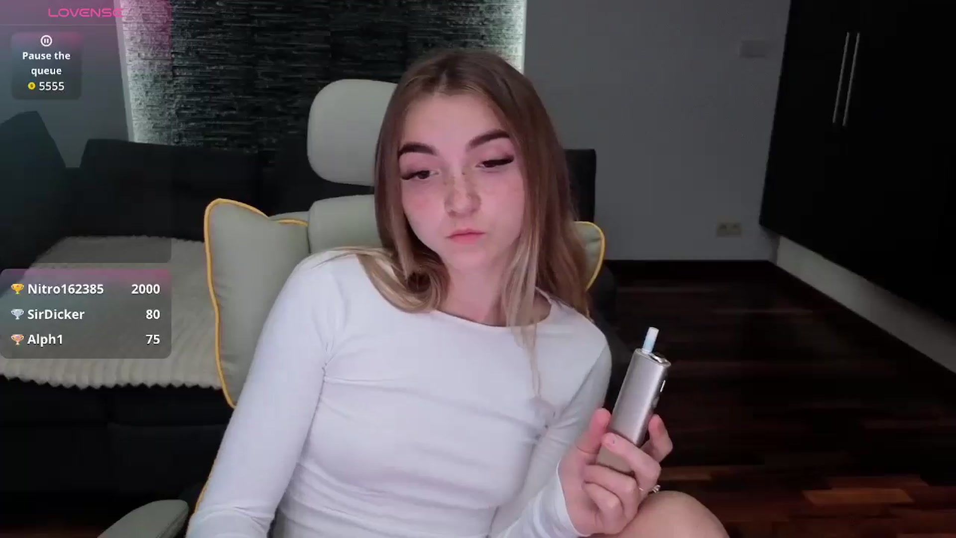 Gallery image thumbnail from Daisyy's myfreecams stream on, 08/28/2025, 18:38 image 4 of 20