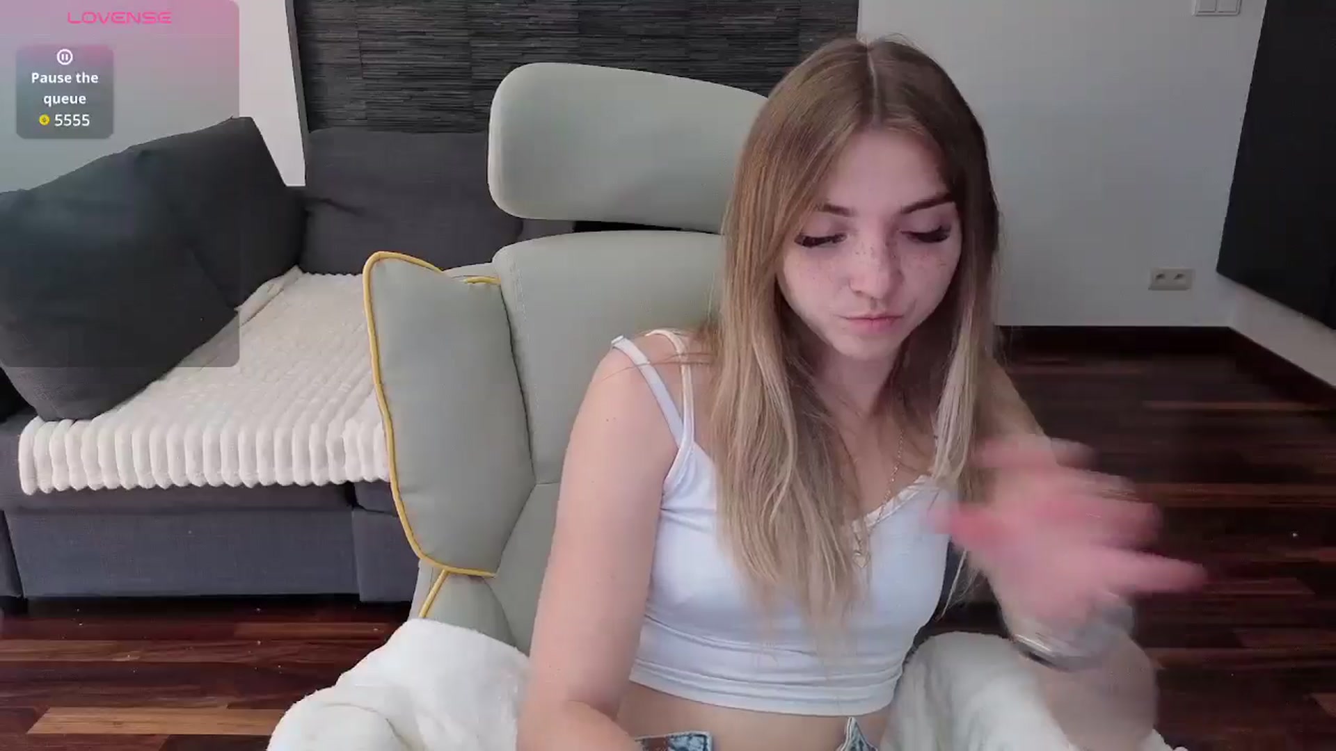 Gallery image thumbnail from Daisyy's myfreecams stream on, 08/30/2025, 12:22 image 15 of 20