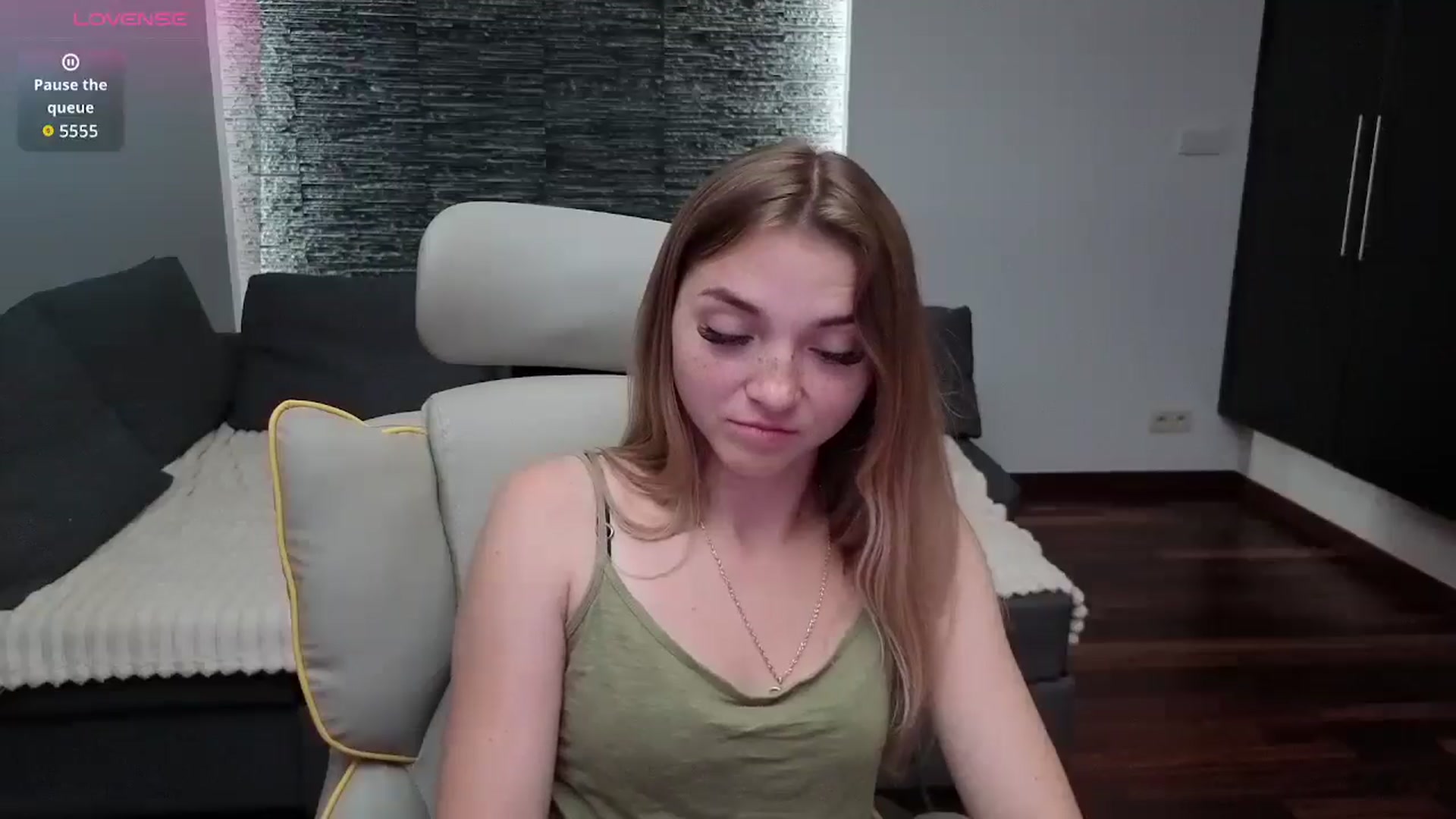 Gallery image thumbnail from Daisyy's myfreecams stream on, 09/01/2025, 17:48 image 14 of 20
