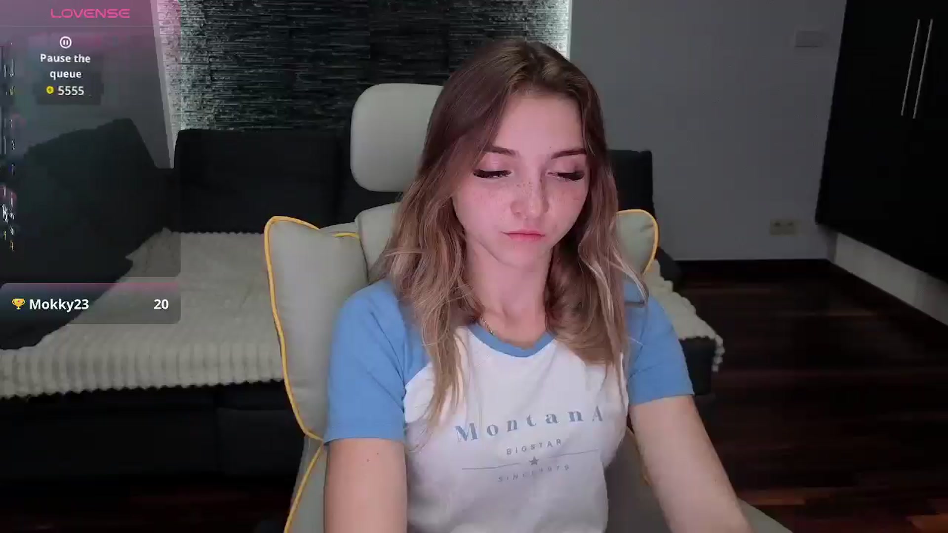 Gallery image thumbnail from Daisyy's myfreecams stream on, 09/01/2025, 18:27 image 14 of 20