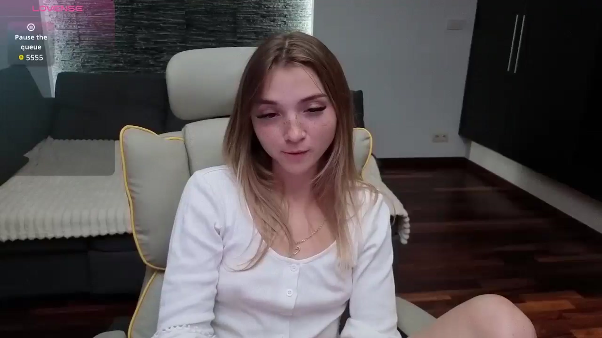 Gallery image thumbnail from Daisyy's myfreecams stream on, 09/02/2025, 18:50 image 2 of 20