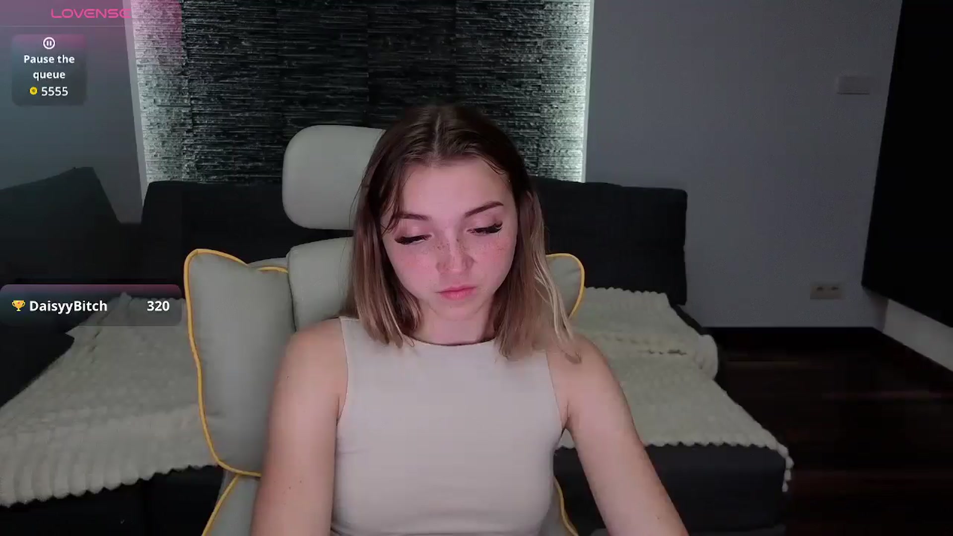 Gallery image thumbnail from Daisyy's myfreecams stream on, 09/04/2025, 22:00 image 14 of 20
