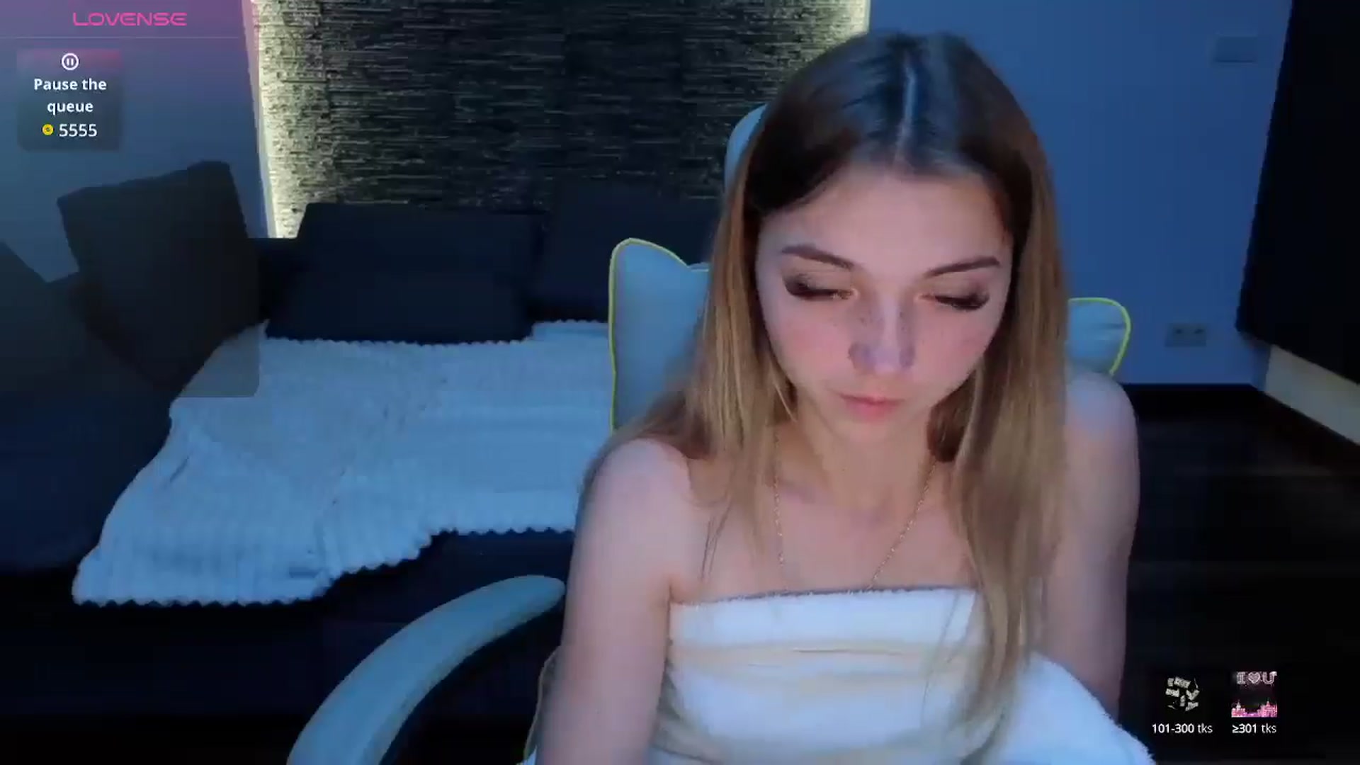 Gallery image thumbnail from Daisyy's myfreecams stream on, 09/06/2025, 22:00 image 2 of 20